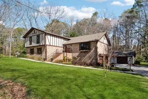 2080 Silversmith Ln, Stone Mountain, GA 30087