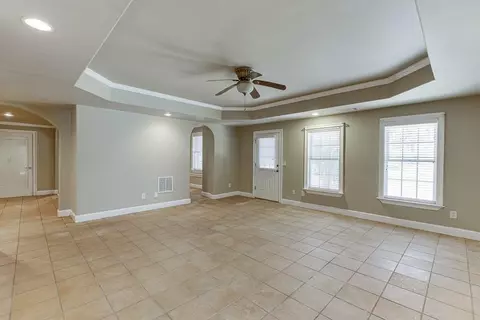 Living - 3835 Greenside Ct, Dacula, GA 30019 photo 9 of 10