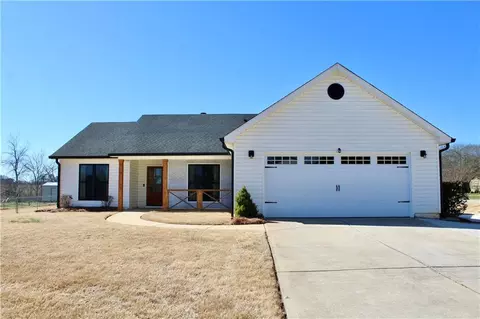 1315 Princess Dr, Winder, GA 30680