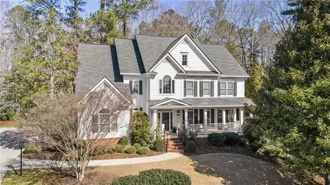 585 Glen Hampton Dr, Milton, GA 30004