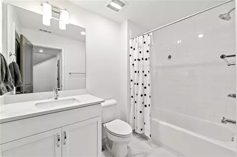 Bath - 145 Devore Rd, Alpharetta, GA 30009 photo 3 of 3