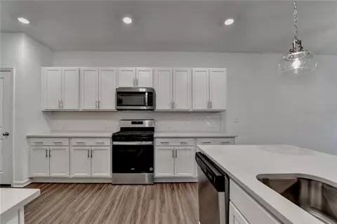 Kitchen - 4118 Haleston Rd, Duluth, GA 30097 photo 12 of 13
