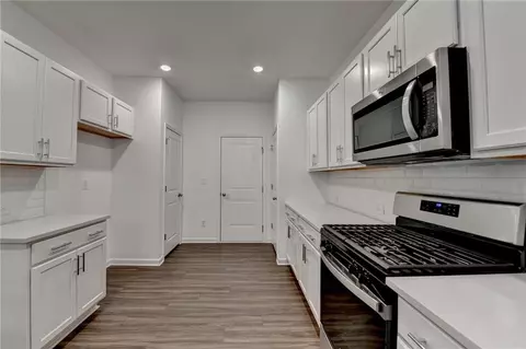 Kitchen - 4118 Haleston Rd, Duluth, GA 30097 photo 5 of 13