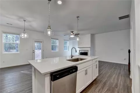 Kitchen - 4118 Haleston Rd, Duluth, GA 30097 photo 6 of 13