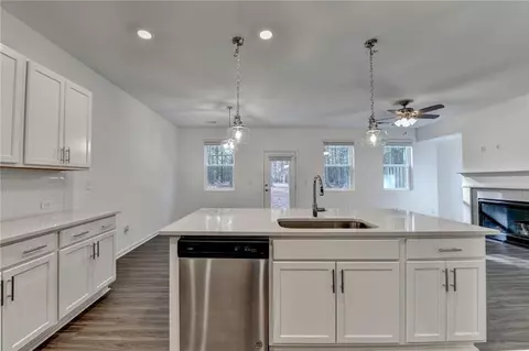 Kitchen - 4118 Haleston Rd, Duluth, GA 30097 photo 7 of 13