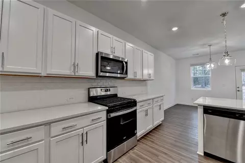 Kitchen - 4118 Haleston Rd, Duluth, GA 30097 photo 8 of 13