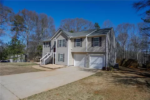 1275 Walnut Dr, Winder, GA 30680