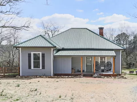 7404 New Calhoun Rd NE, Adairsville, GA 30103