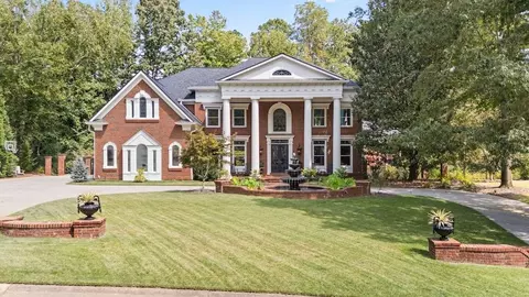 9275 Chandler Blf, Alpharetta, GA 30022
