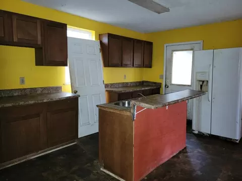 4 Louise St, Lagrange, GA 30241 photo 4