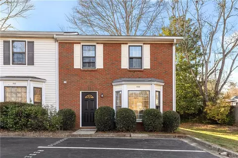 260 Shaded Oaks Ln SE, Marietta, GA 30067