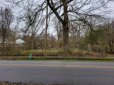 301 Green Ave, Hogansville, GA 30230