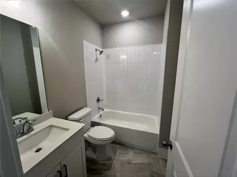 Bath - 223 Willow St, Canton, GA 30114 photo 5 of 5
