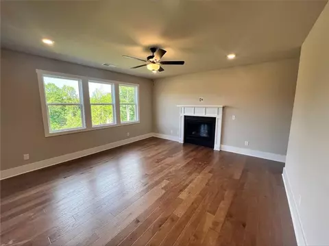 Living - 223 Willow St, Canton, GA 30114 photo 2 of 4