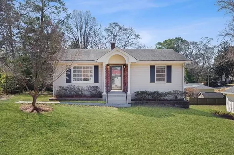 1040 Manor Dr SE, Smyrna, GA 30080