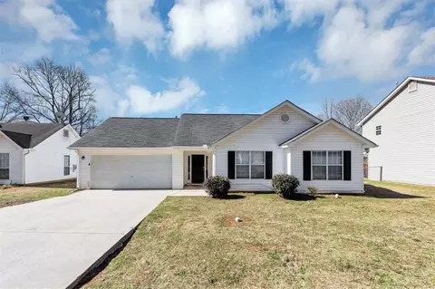622 Fieldcrest Dr, Mcdonough, GA 30253