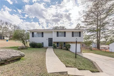 3025 Creel Rd, Atlanta, GA 30349