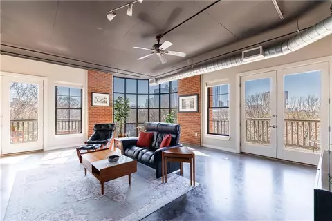 395 Central Park Pl NE #420, Atlanta, GA 30312