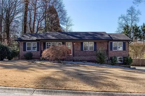 510 Debra Dr, Marietta, GA 30066