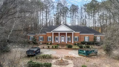 2355 Hopewell Plantation Dr, Alpharetta, GA 30004
