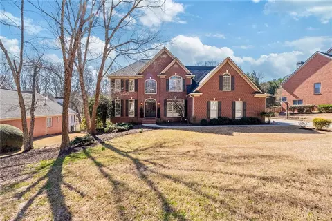 33 Grand Ave, Suwanee, GA 30024