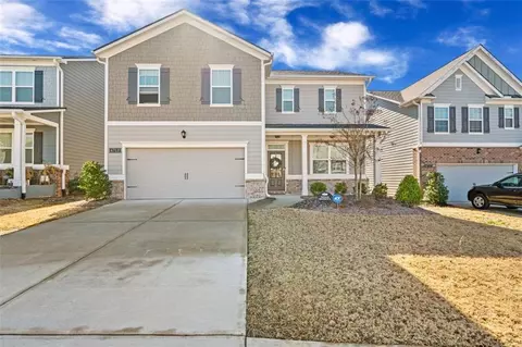 6713 Moondancer Ct, Flowery Branch, GA 30542