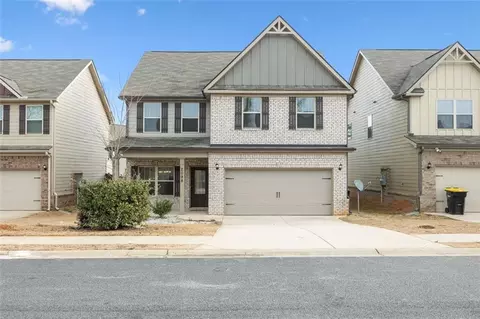 2098 Bridgewater Pass, Hampton, GA 30228