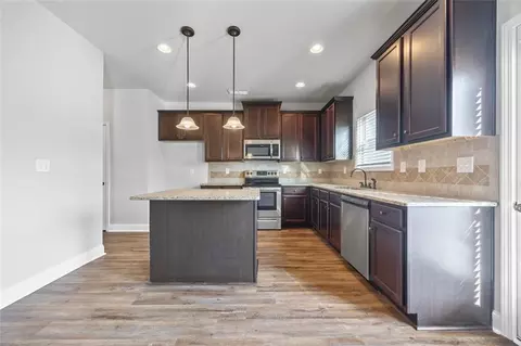 2098 Bridgewater Pass, Hampton, GA 30228 photo 8