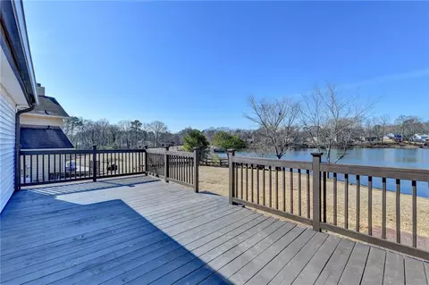 2762 Inverloch Cir, Duluth, GA 30096
