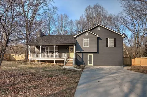 80 Lazy Water Dr SW, Cartersville, GA 30120