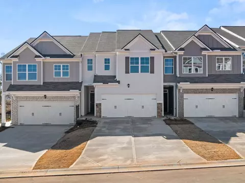 6662 Corryton St, Flowery Branch, GA 30542