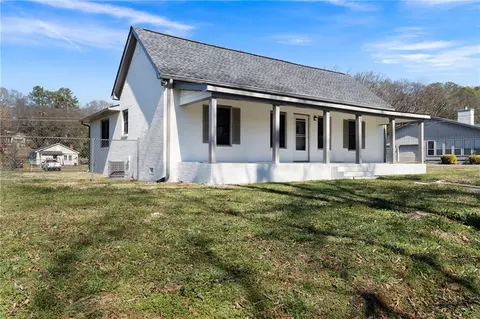 62 E Georgia Ave, Emerson, GA 30137