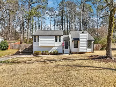 122 Dials Dr, Woodstock, GA 30188