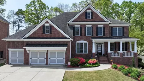 2875 Ivy Brook Ln, Buford, GA 30519
