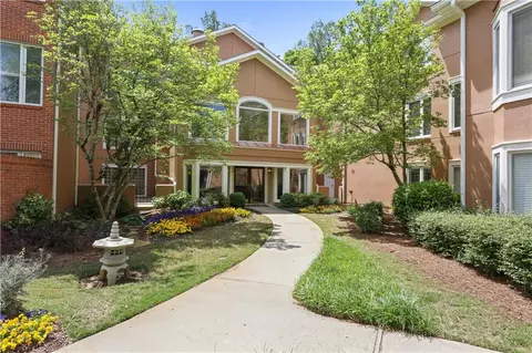 5300 Brooke Ridge Dr, Dunwoody, GA 30338