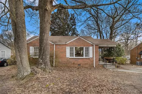 927 Dearing St, Forest Park, GA 30297