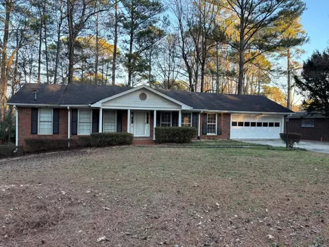 2853 Umberland Dr, Doraville, GA 30340