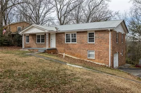 1031 Dogwood Pl, Marietta, GA 30062