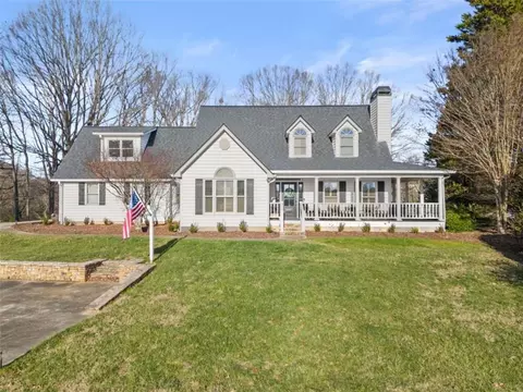 5820 Sweetbottom Ln, Clermont, GA 30527