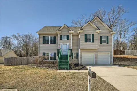 507 Bishop Ct, Commerce, GA 30529