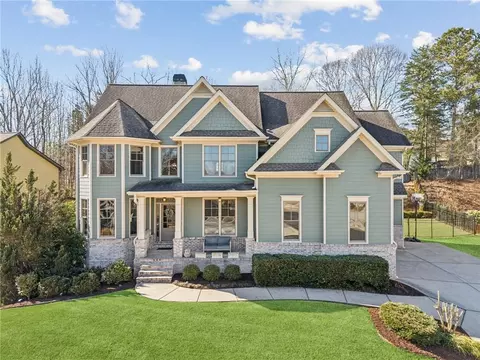 2952 Perimeter Cir, Buford, GA 30519