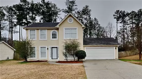 8541 Glendevon Ct, Riverdale, GA 30274