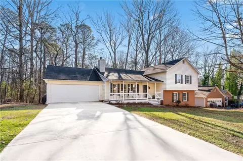548 Slew Ave, Lawrenceville, GA 30043