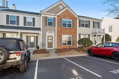 1060 Prestwyck Ct, Alpharetta, GA 30004