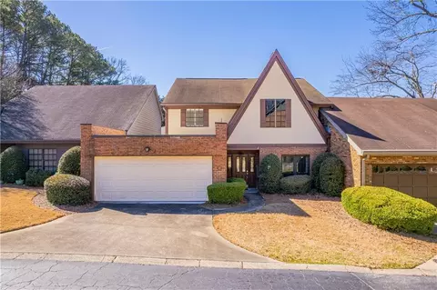 2 Westchester Sq, Decatur, GA 30030
