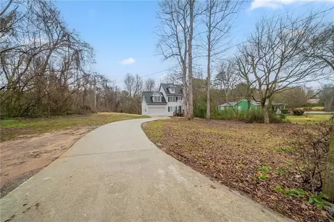 6112 Shadow Rock Ln, Lithonia, GA 30058
