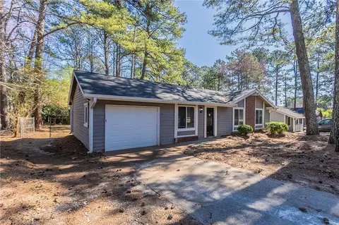 9090 Dorsey Rd, Riverdale, GA 30274
