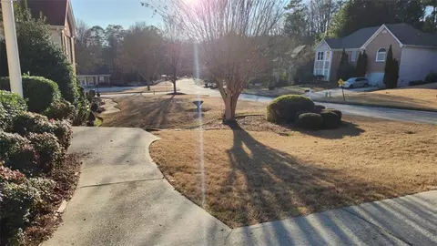 712 Malvern Blvd, Stone Mountain, GA 30087