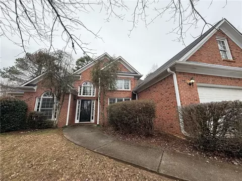 914 Georgian Point Dr, Lawrenceville, GA 30045