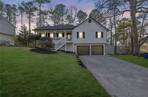 8065 Sumit Wood Dr NW, Kennesaw, GA 30152